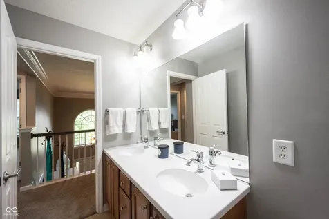 9245 Windrift Way Zionsville IN 46077