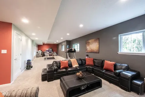 9245 Windrift Way Zionsville IN 46077
