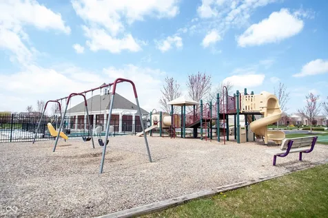 9245 Windrift Way Zionsville IN 46077