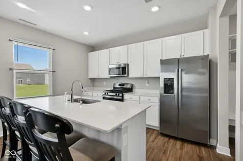 2306 S Bingham Place New Palestine IN 46163