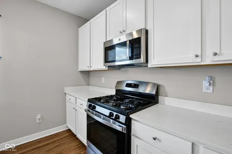 2306 S Bingham Place New Palestine IN 46163