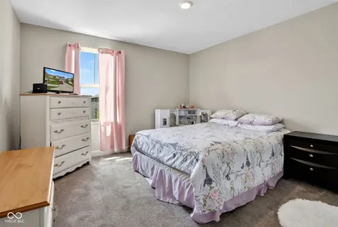 2306 S Bingham Place New Palestine IN 46163