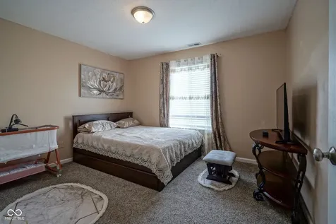 9904 Worthington Boulevard Fishers IN 46038