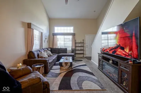 9904 Worthington Boulevard Fishers IN 46038