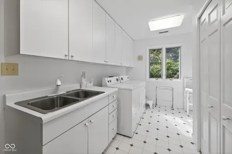 8002 N Lakeview Drive Unionville IN 47468