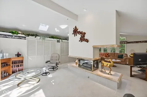 8002 N Lakeview Drive Unionville IN 47468