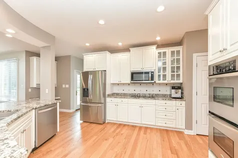 12496 Pembrooke Circle Carmel IN 46032