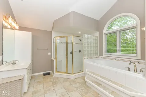 12496 Pembrooke Circle Carmel IN 46032