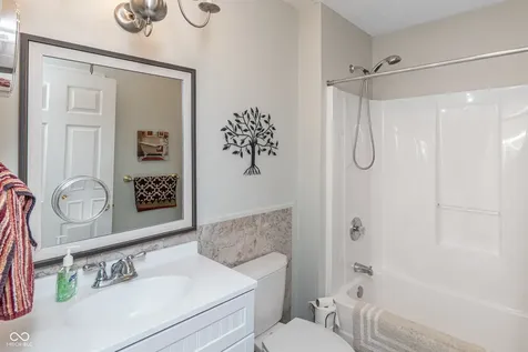1116 Northfield Lane Anderson IN 46011
