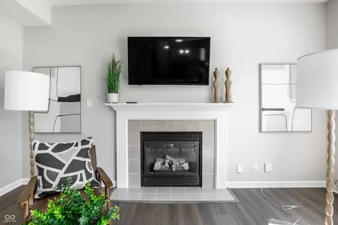 10887 Parrot Court Fishers IN 46037