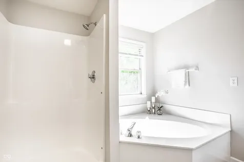 10887 Parrot Court Fishers IN 46037