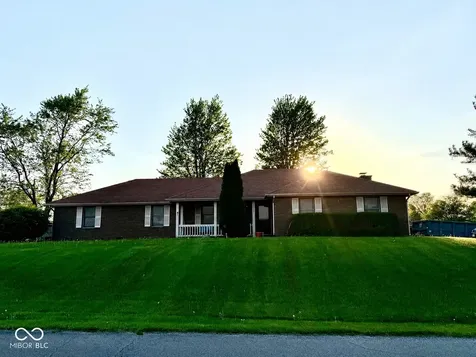 2333 Windmire Way Anderson IN 46012