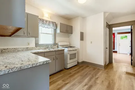 624 N Pine Street Seymour IN 47274