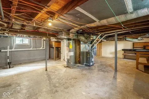 624 N Pine Street Seymour IN 47274