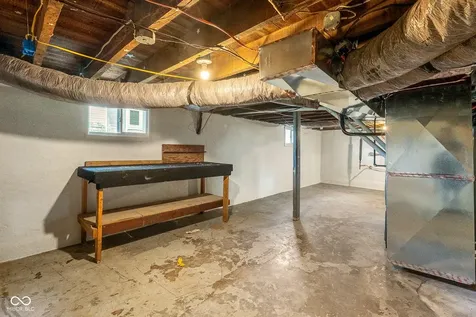 624 N Pine Street Seymour IN 47274