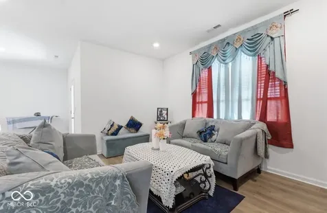 9103 Blue Hill Street Indianapolis IN 46239