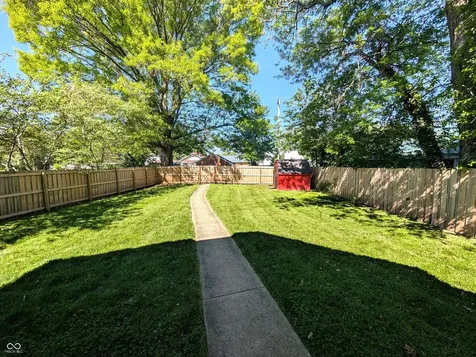 2016 Pennsylvania Street Columbus IN 47201