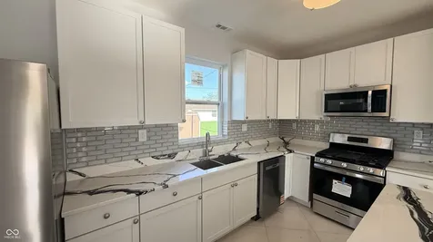 189 Pinedale Drive Whiteland IN 46184