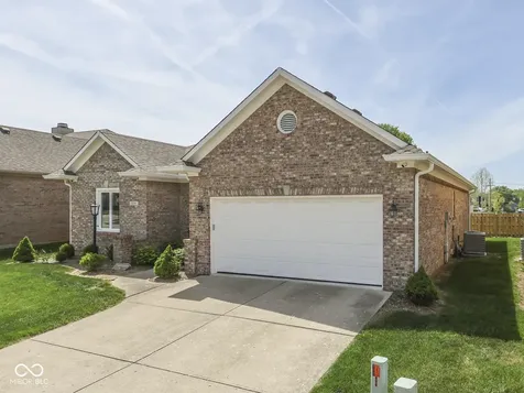 664 Vandyke Way Greenwood IN 46142