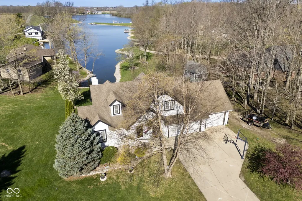 4510 N Wildwood Drive Frankfort IN 46041