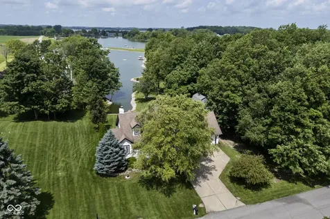 4510 N Wildwood Drive Frankfort IN 46041