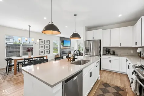 2846 Mac Pherson Avenue Indianapolis IN 46205