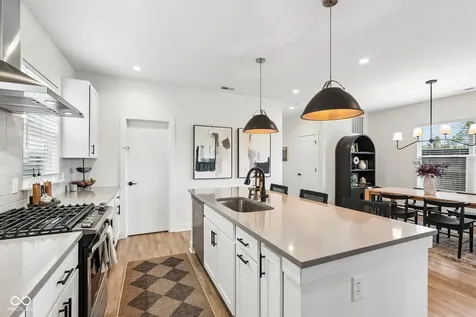 2846 Mac Pherson Avenue Indianapolis IN 46205