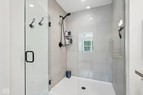 2846 Mac Pherson Avenue Indianapolis IN 46205