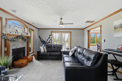 1692 E Casey Lane Greenfield IN 46140