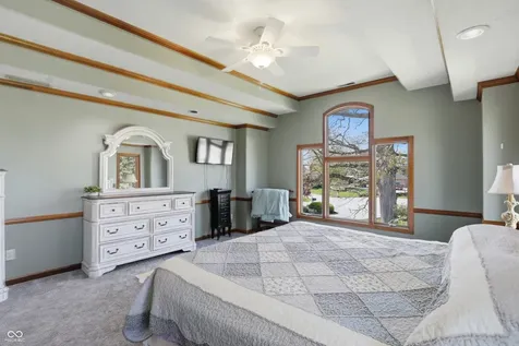 1692 E Casey Lane Greenfield IN 46140
