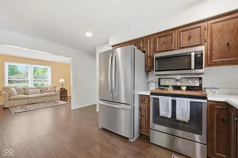 820 Yosemite Drive Indianapolis IN 46217