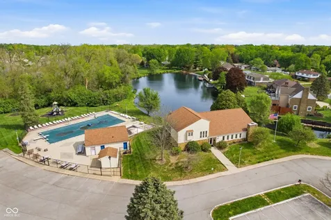 820 Yosemite Drive Indianapolis IN 46217