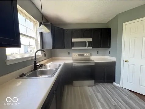 3916 N Bressingham Drive Indianapolis IN 46235