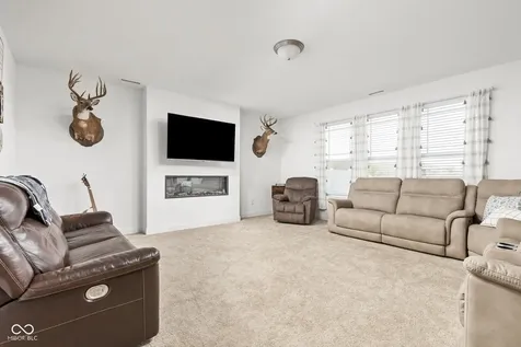 226 Ambassador Drive Pittsboro IN 46167