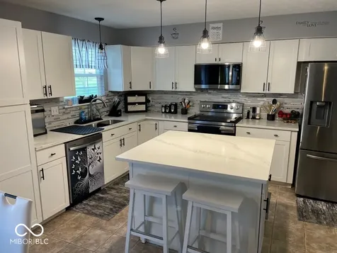 2147 Fairweather Drive Indianapolis IN 46229