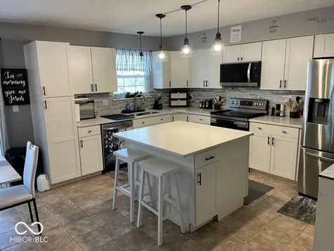 2147 Fairweather Drive Indianapolis IN 46229
