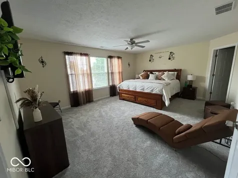 2147 Fairweather Drive Indianapolis IN 46229