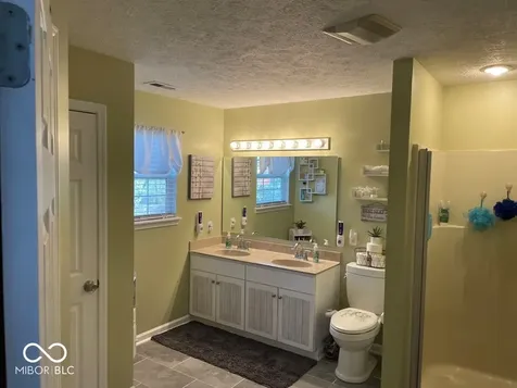 2147 Fairweather Drive Indianapolis IN 46229