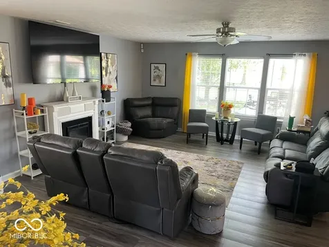 2147 Fairweather Drive Indianapolis IN 46229