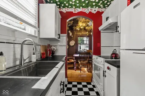814 E 48th Street Indianapolis IN 46205
