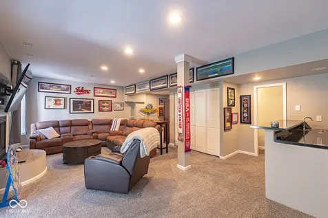 8330 Pine Branch Lane Indianapolis IN 46234