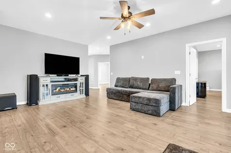 3048 W Glacier Drive Monrovia IN 46157