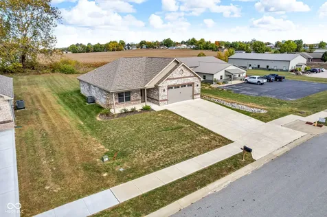 3048 W Glacier Drive Monrovia IN 46157