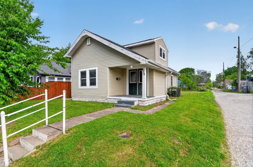 616 W 39th Street Indianapolis IN 46208