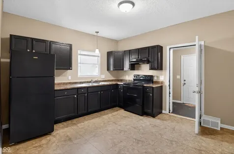 616 W 39th Street Indianapolis IN 46208