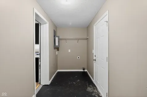 616 W 39th Street Indianapolis IN 46208