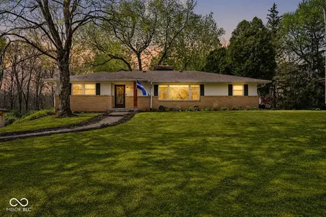 4709 Andover Square Indianapolis IN 46226