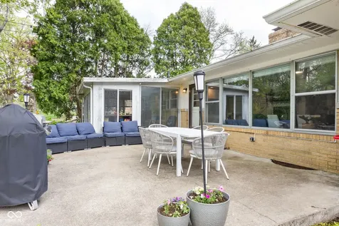 4709 Andover Square Indianapolis IN 46226