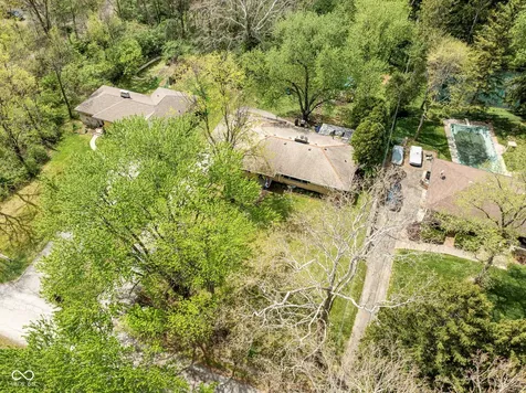 4709 Andover Square Indianapolis IN 46226