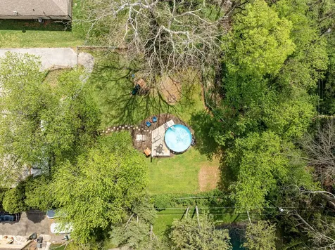 4709 Andover Square Indianapolis IN 46226